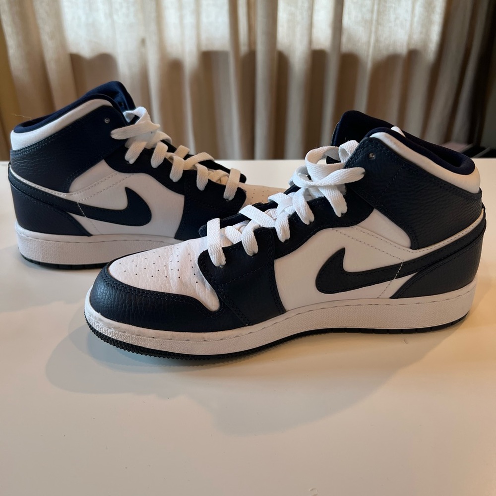 Unisex Nike Air Jordans High Top